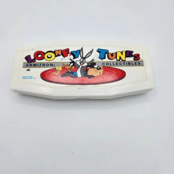 Vintage 1994 Armitron Looney Tunes Bugs Bunny Watch w  display picture 3